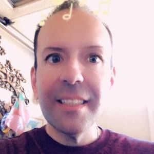 Meet your Posher, Dennis